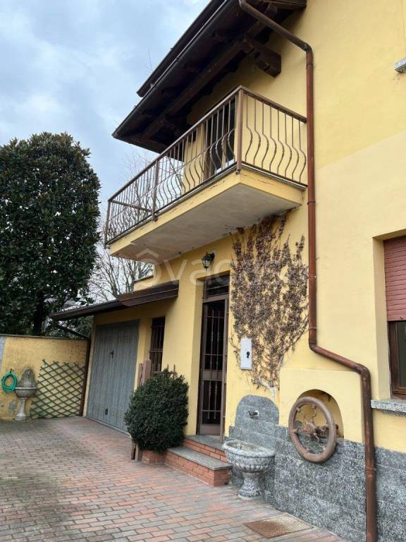 Appartamento in vendita a Vigevano via Emilio Morosini