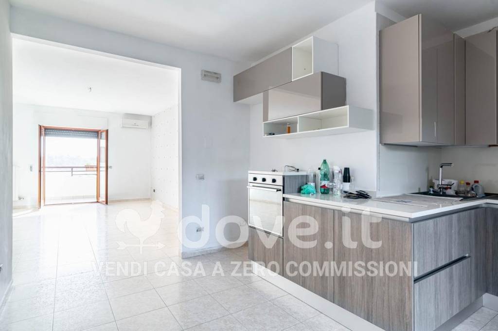 Appartamento in vendita a Taranto via Rododendri, 9