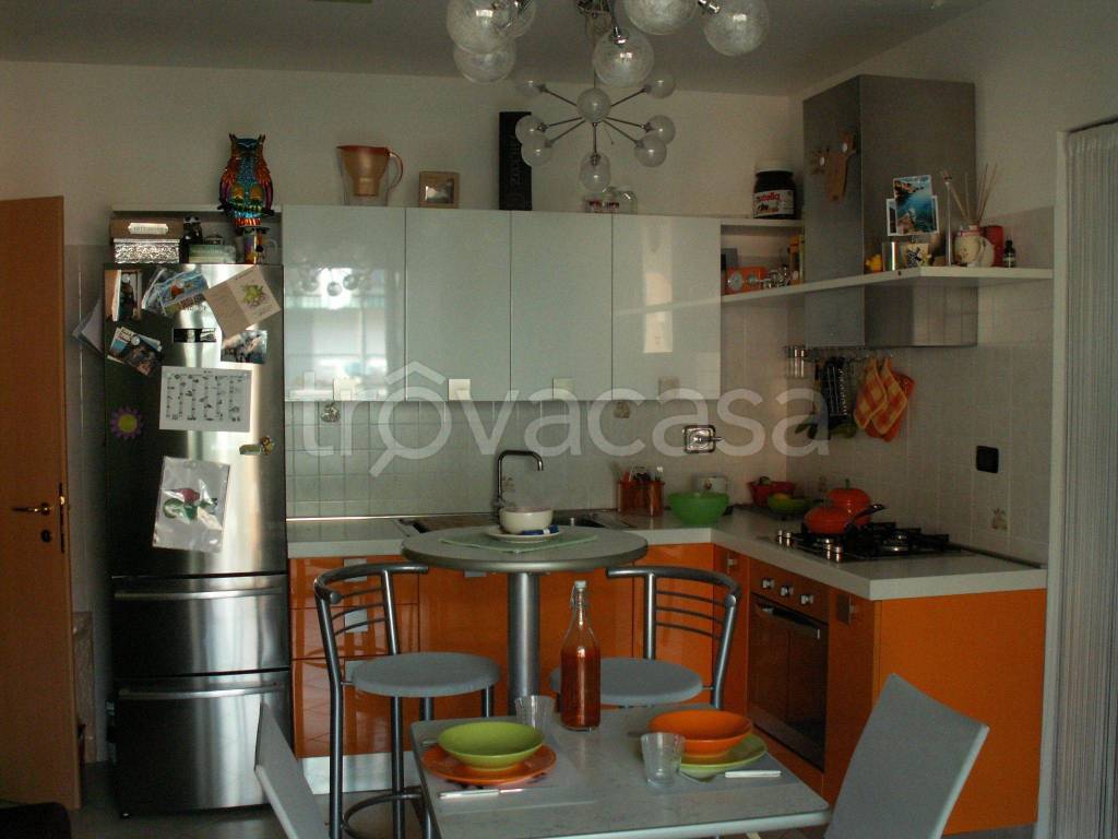 Appartamento in in vendita da privato a Ivrea cantone Carasso, 4