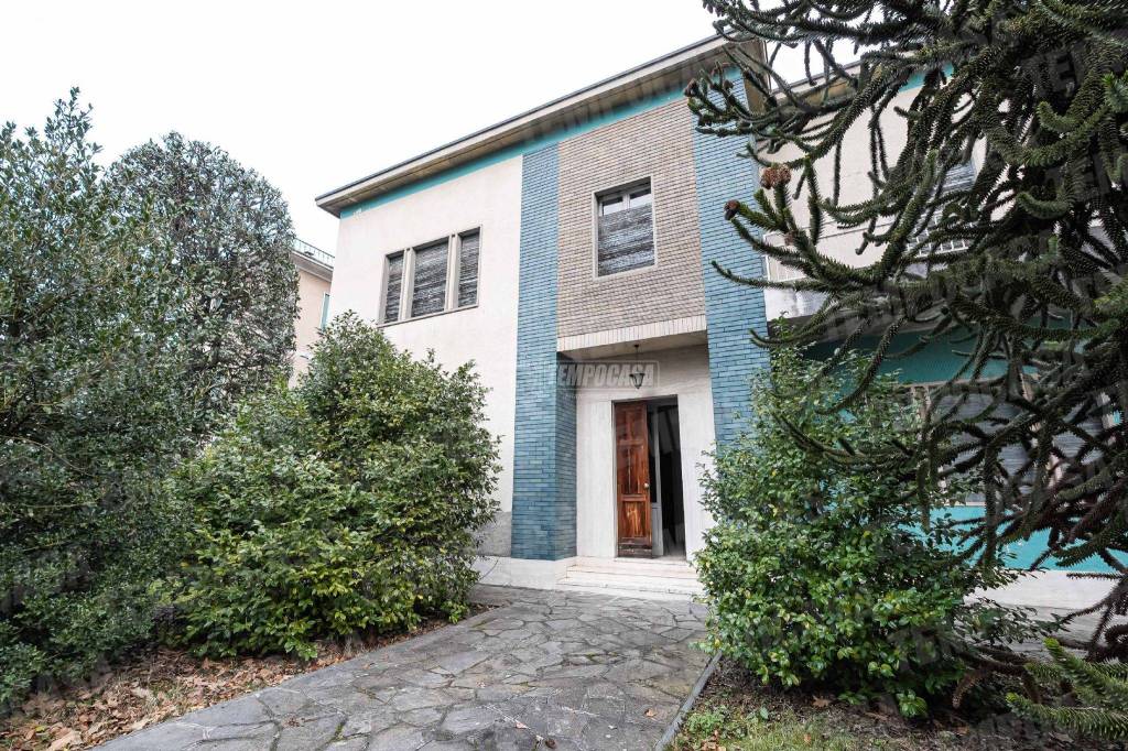Villa Bifamiliare in vendita a Oggiono via Lazzaretto