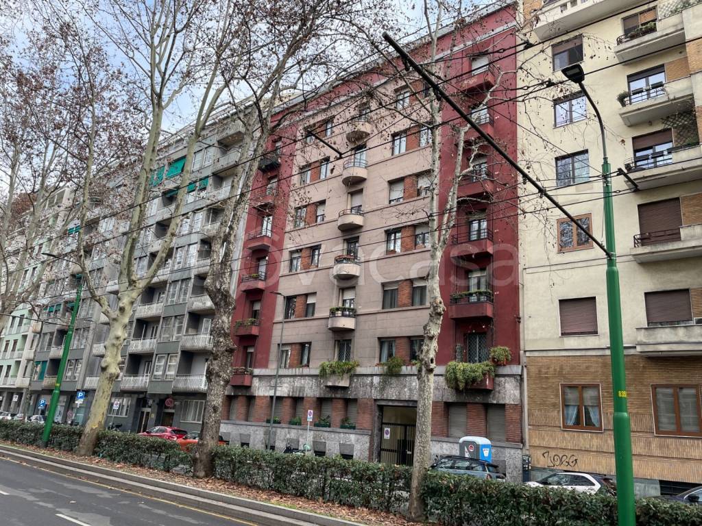 Appartamento in vendita a Milano viale Piceno, 16