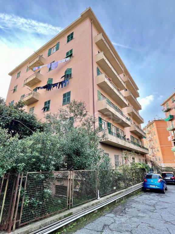 Appartamento in vendita a Genova via Domenico Oliva, 2A