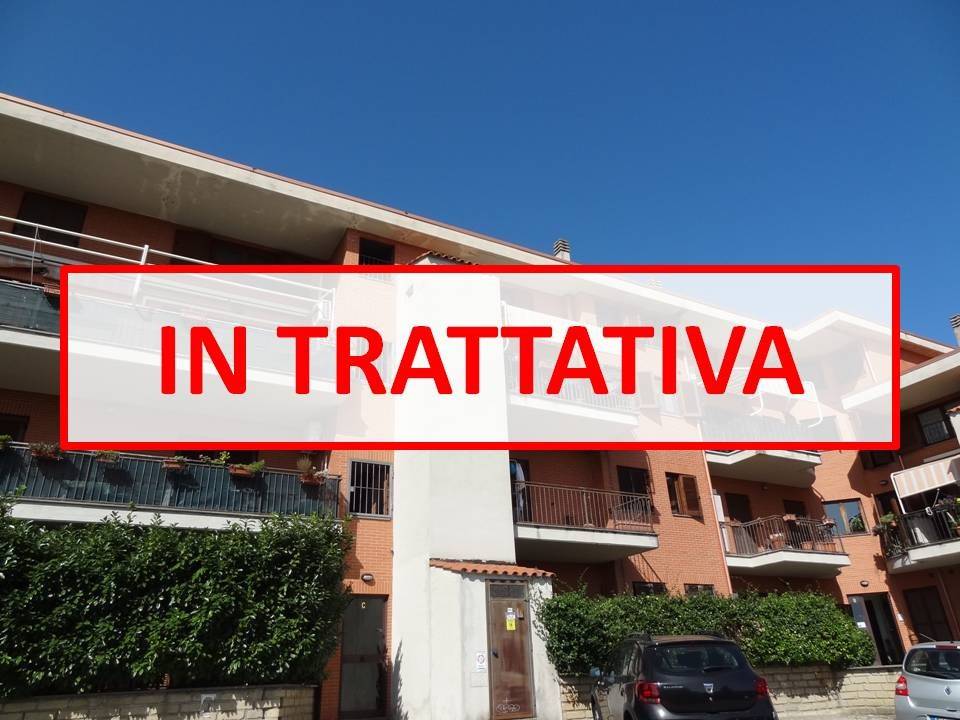 Appartamento in vendita a Castelnuovo di Porto via Montefiore, 41