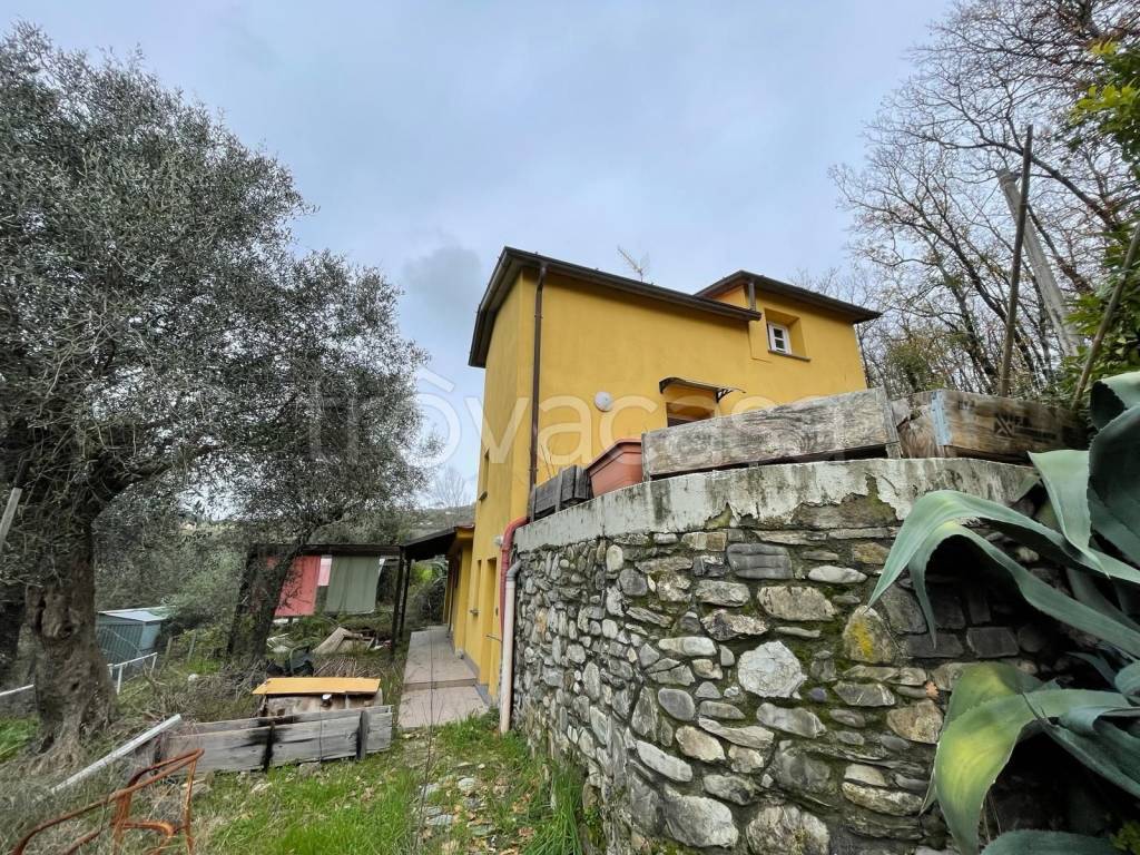 Villa in vendita a Santo Stefano di Magra via Cucalara, 5
