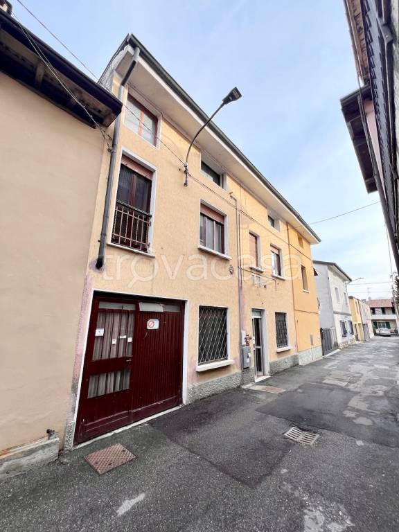 Appartamento in vendita a Poncarale via Piave
