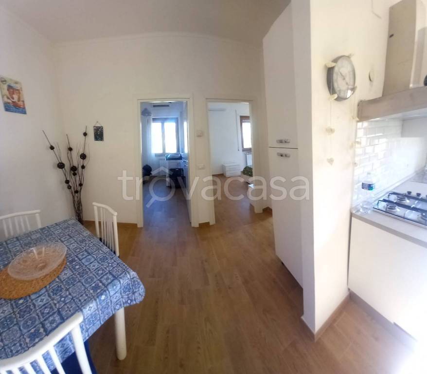 Appartamento in vendita a Fiumicino via Villasor