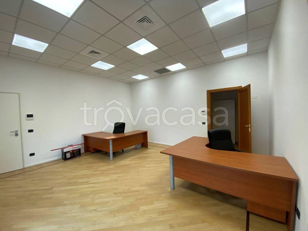 Ufficio in in affitto da privato a Cernusco sul Naviglio via Verona, 1A