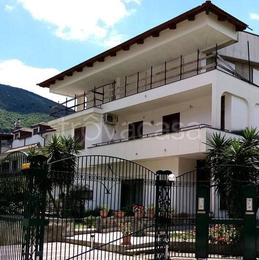 Villa Bifamiliare in vendita ad Angri via Generale Gennaro Niglio