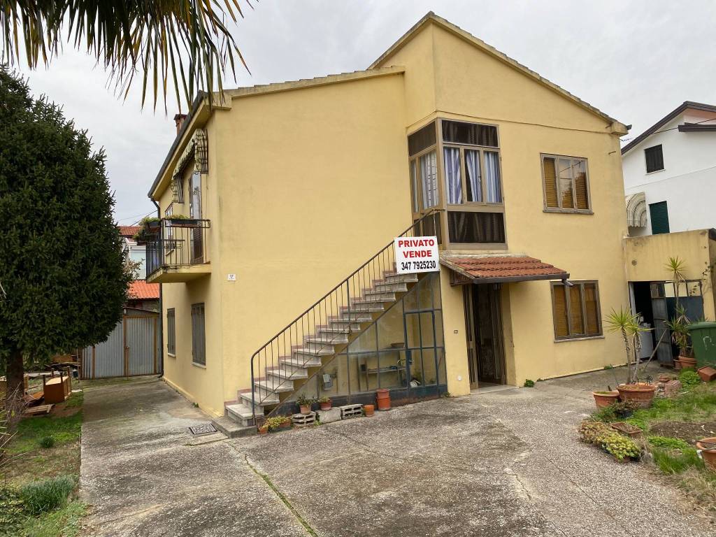 Villa in in vendita da privato a Este via Chiesette Branchine, 17