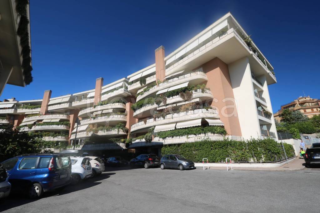 Appartamento in vendita a Roma via Monte Amiata, 31