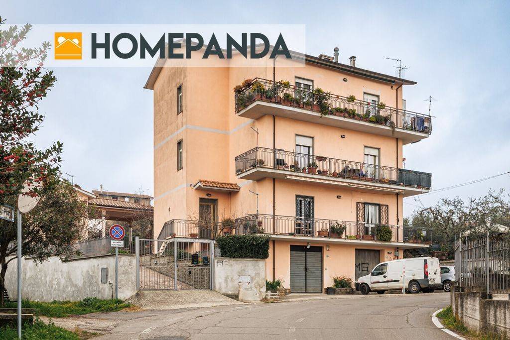 Appartamento in vendita a Fabrica di Roma viale Piana, 16