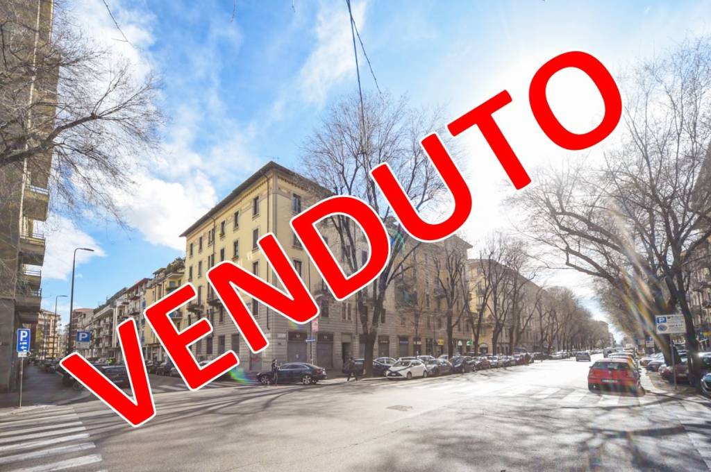 Appartamento in vendita a Milano via Lomellina, 26