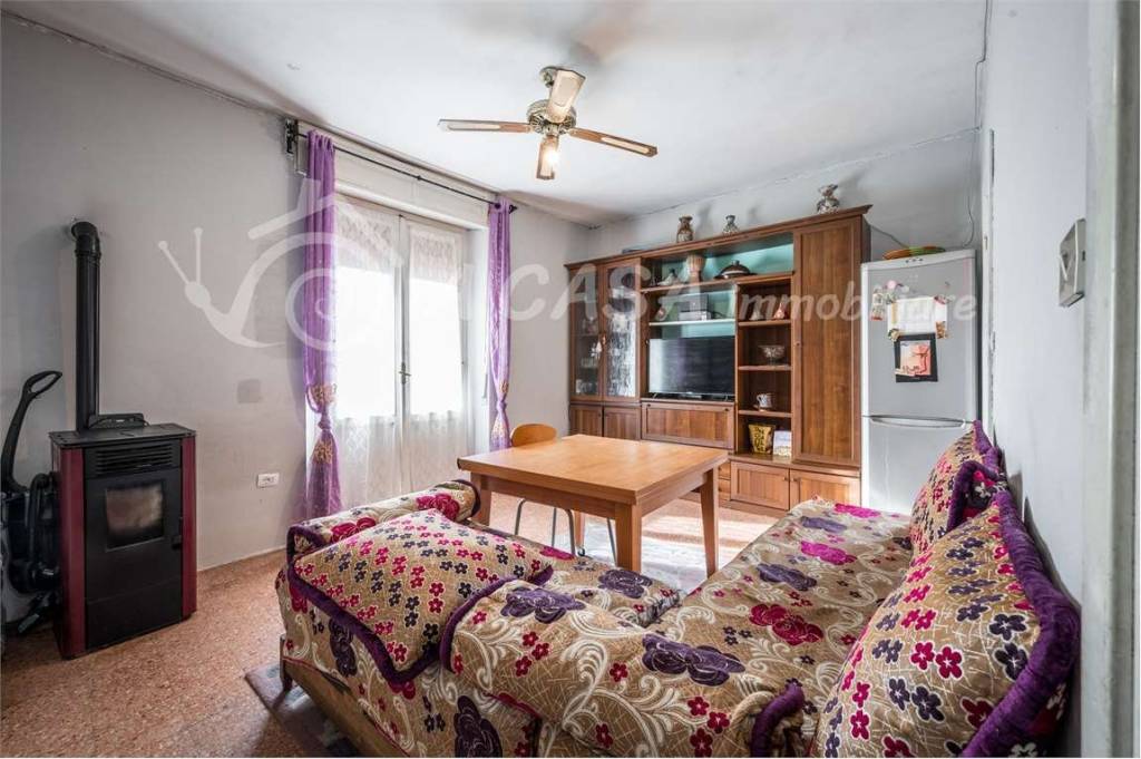 Appartamento in vendita a Roccabianca via Fermi, 2