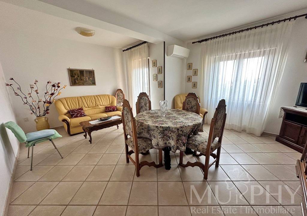 Appartamento in vendita a La Maddalena via Chiusedda, 11