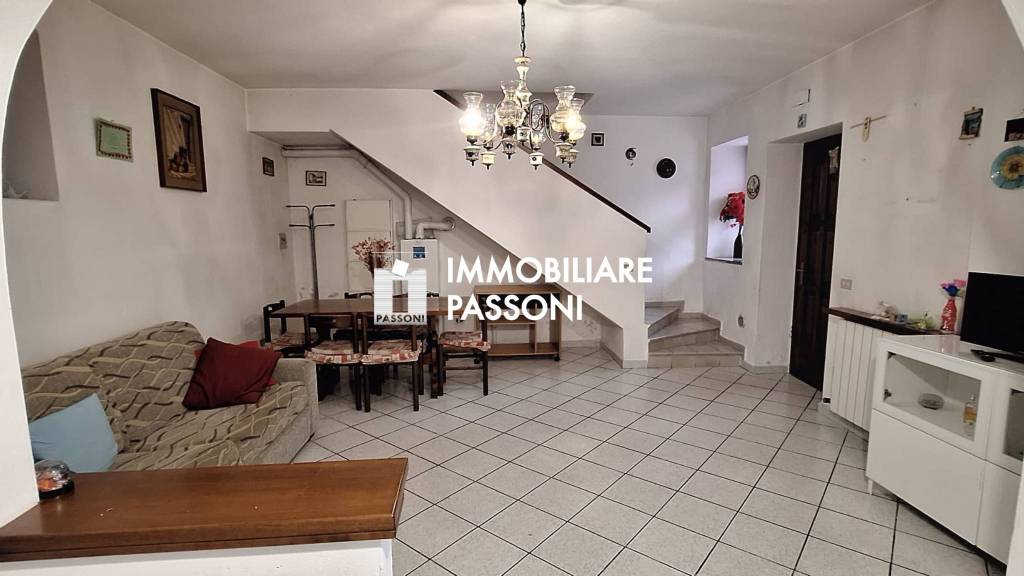 Appartamento in vendita a Fagnano Olona via San Giovanni