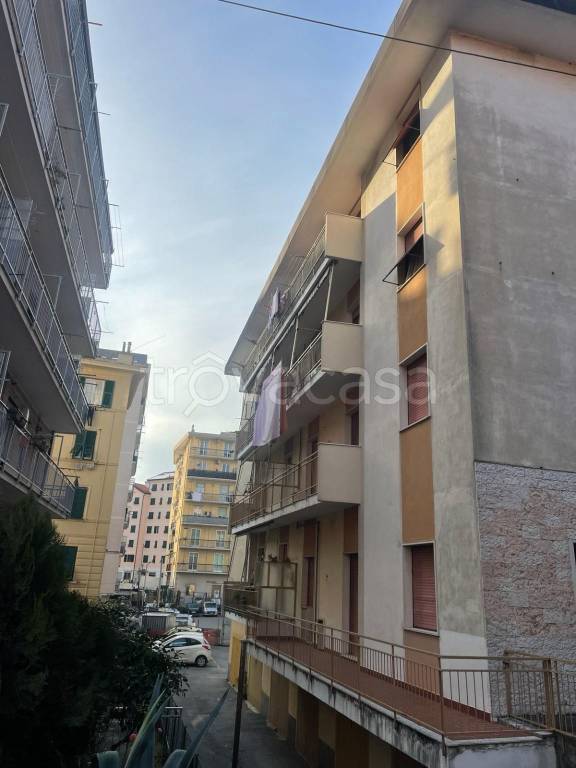 Appartamento in vendita a Sant'Olcese piazza Giacomo Matteotti