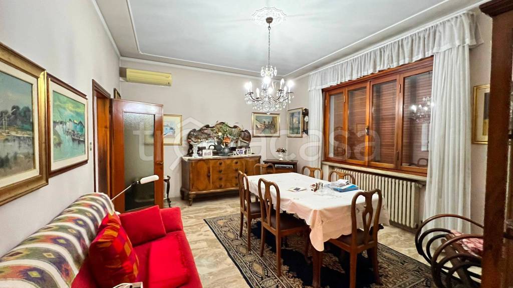 Villa in vendita a Pontecchio Polesine via Roma