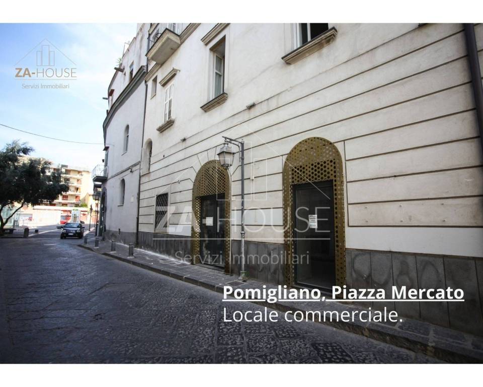 Negozio in affitto a Pomigliano d'Arco piazza Mercato