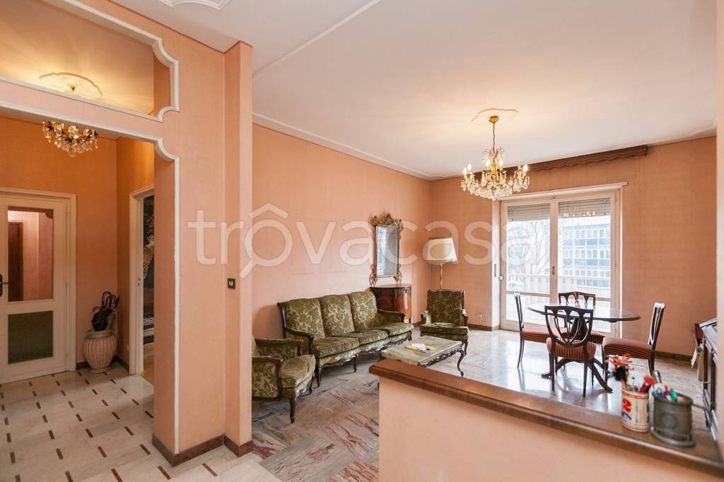 Appartamento in vendita a Torino via Gorizia, 106
