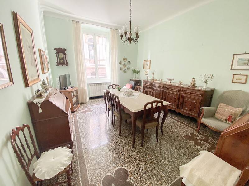 Appartamento in vendita a Genova via Ambrogio Spinola