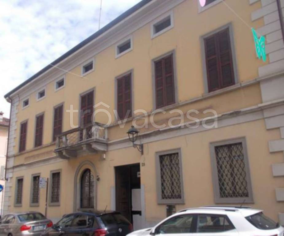 Filiale Bancaria in vendita a Codogno via Vittorio Emanuele 35