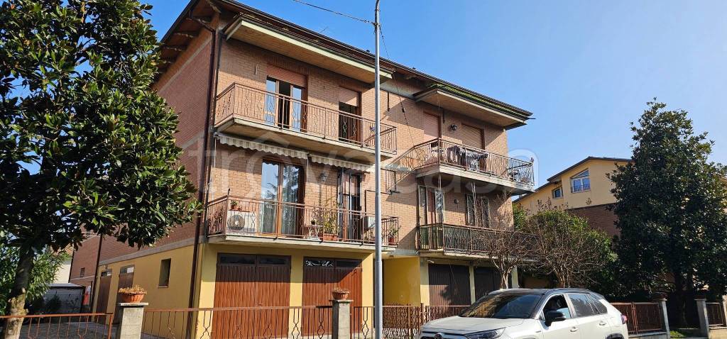 Appartamento in vendita a Castelnuovo Rangone via Fratelli Bandiera, 4