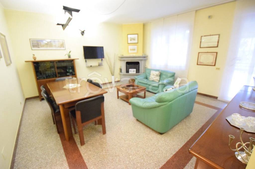 Villa a Schiera in vendita a Ornago via Giovanni Pascoli