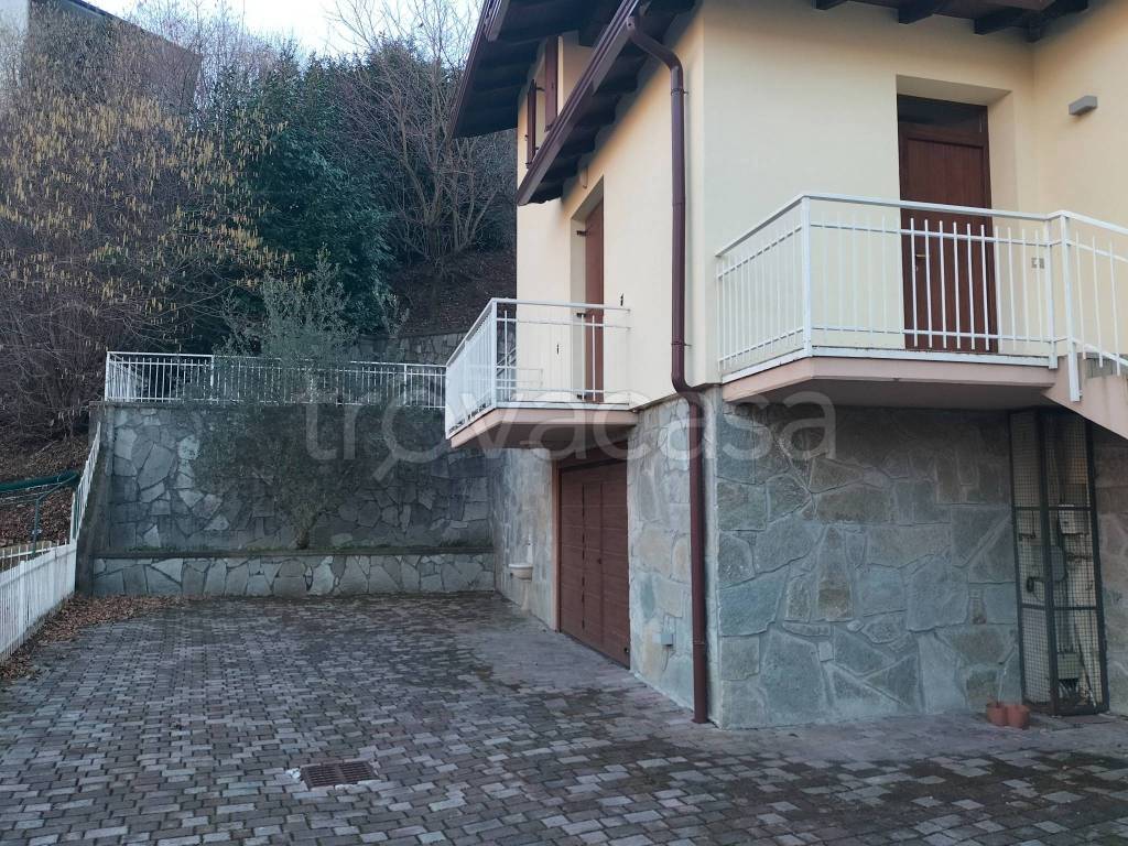 Villa in vendita ad Angolo Terme via Rie Aghe, 36
