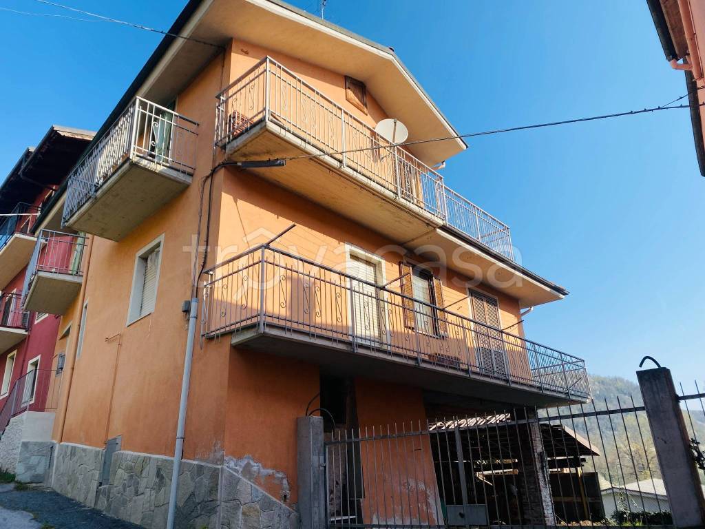 Casa Indipendente in vendita a San Michele Mondovì via Quarelli, 61