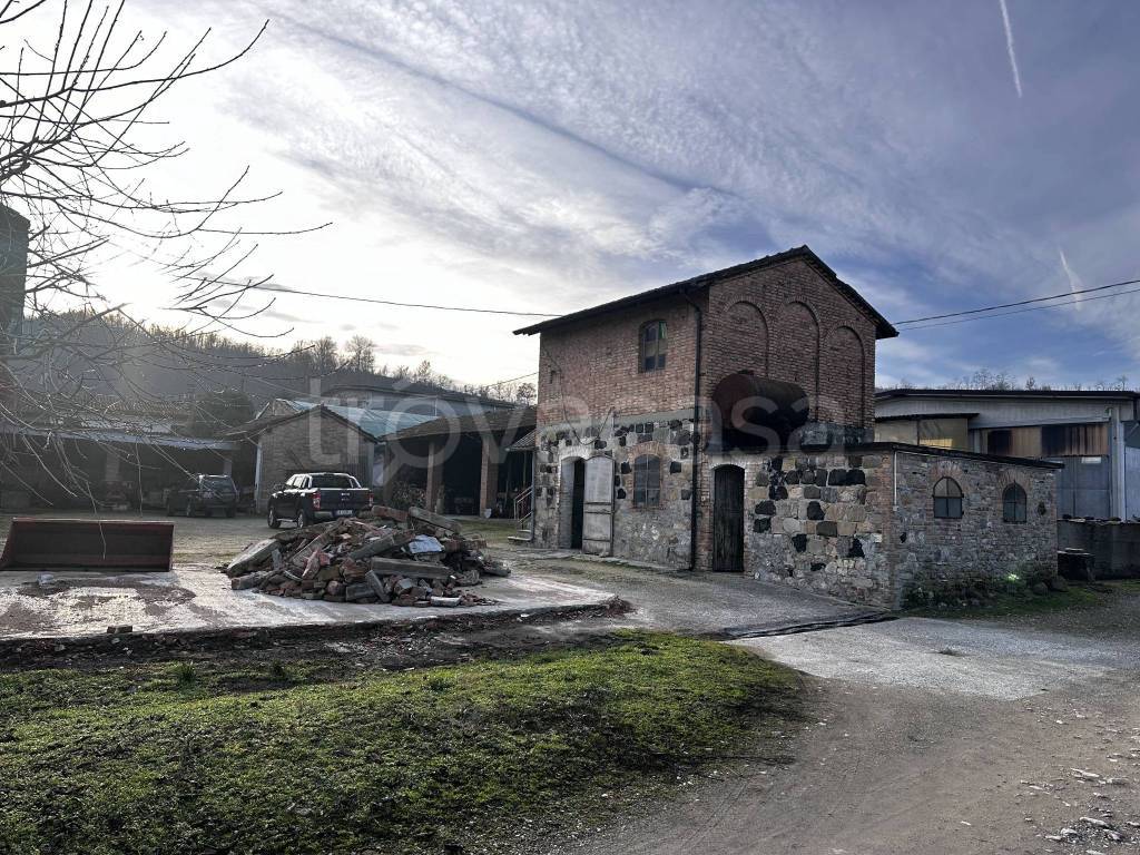 Cascina in vendita a Castell'Arquato case Sparse Marone