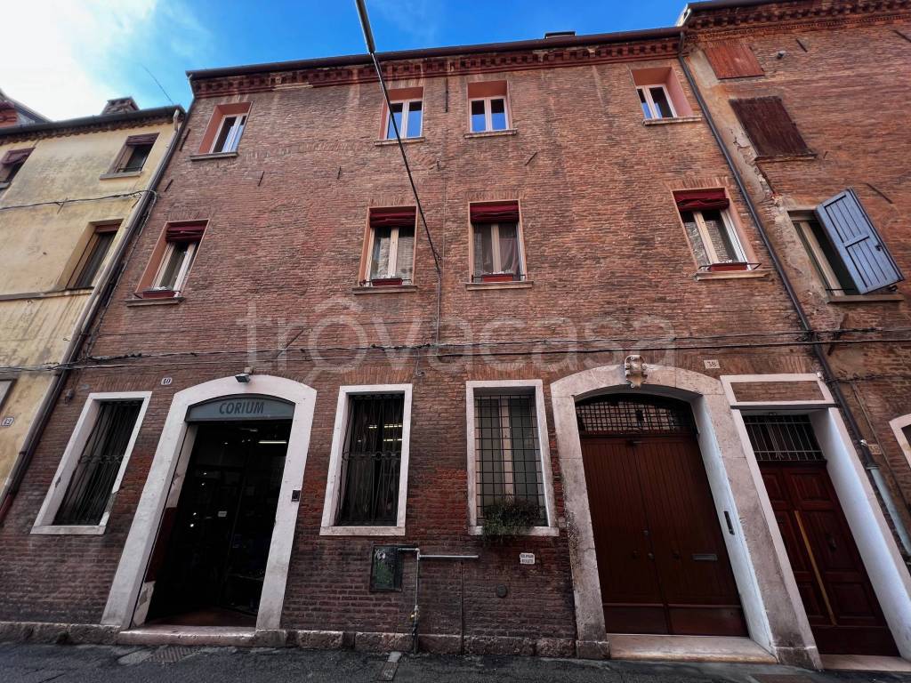 Appartamento in vendita a Ferrara via Contrari, 38