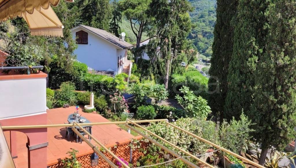 Villa a Schiera in vendita a Rapallo via San Pietro