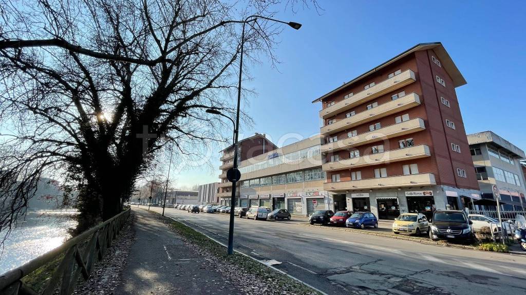 Ufficio in vendita a Torino lungo Dora Colletta, 131