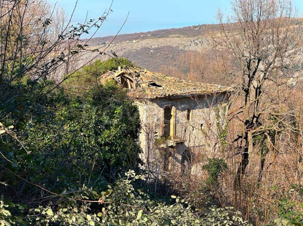 Casale in vendita a Caramanico Terme san Vittorino