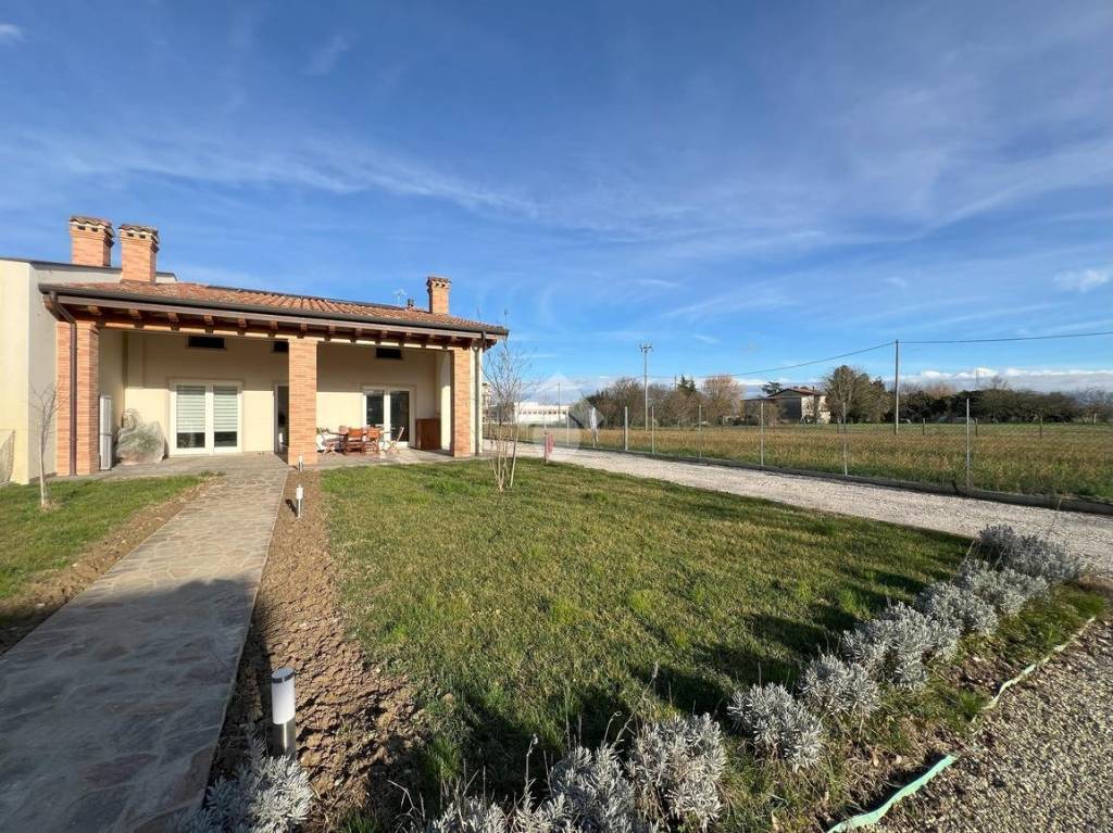 Villa Bifamiliare in vendita a Vigodarzere via villabozza, 3650
