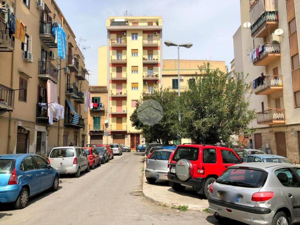 Appartamento in vendita a Palermo via tommaso aversa, 75