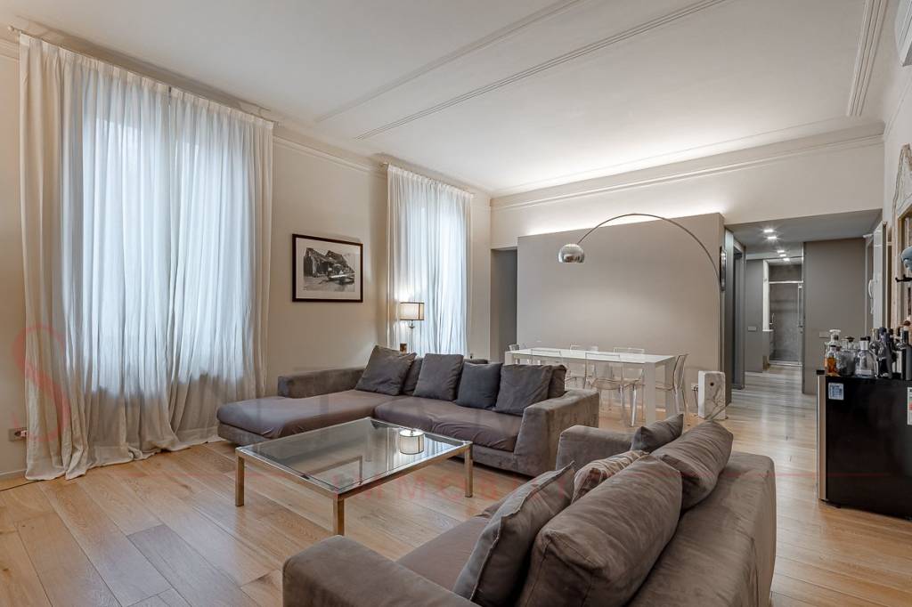 Appartamento in vendita a Milano via Federico Ozanam