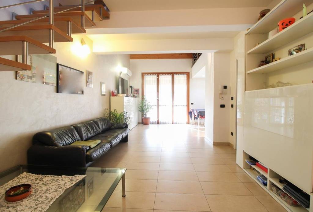 Appartamento in vendita a Cormano via Fabio Filzi, 2