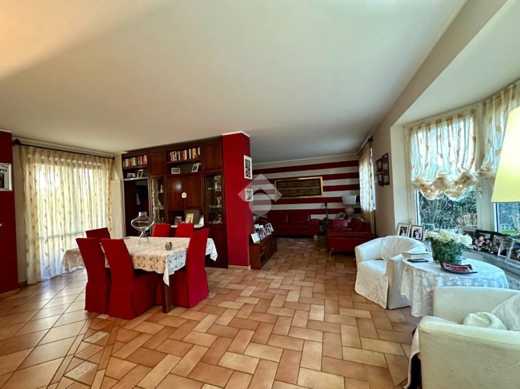 Villa a Schiera in vendita a Borgaro Torinese via Bertino, 27