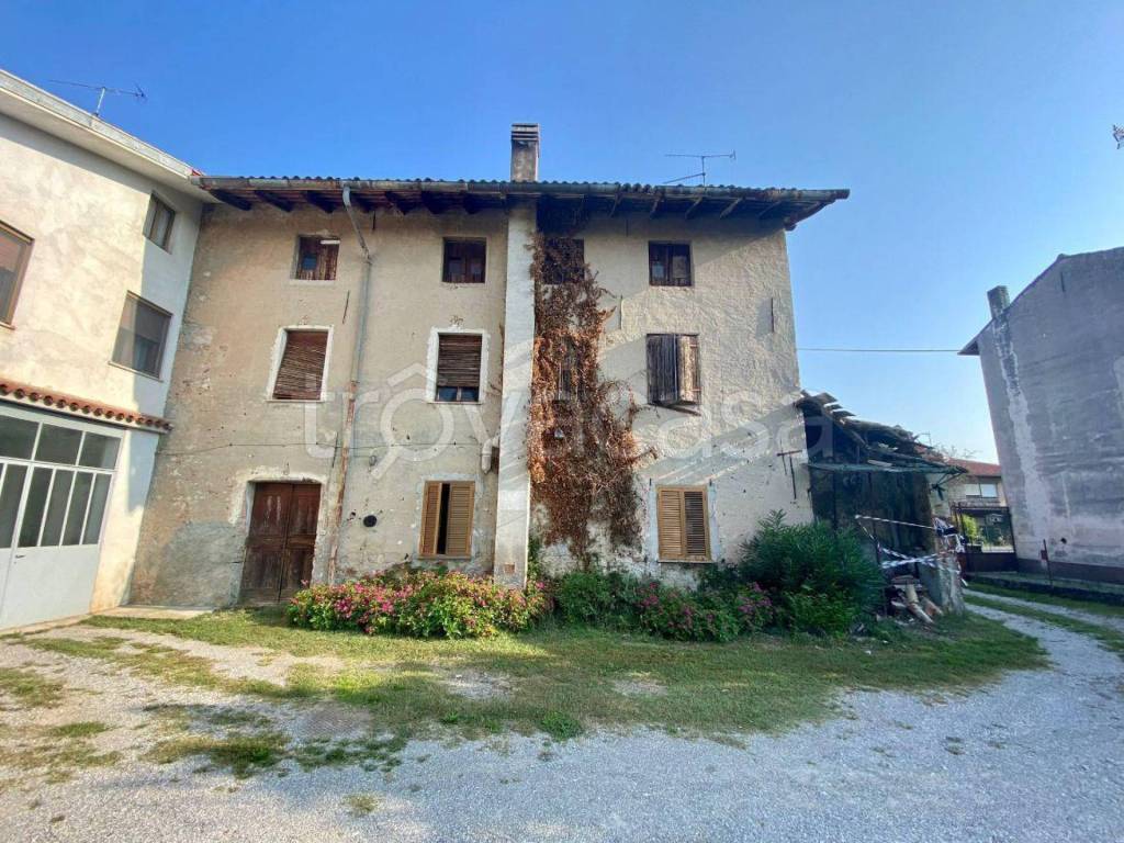 Rustico in vendita a Romans d'Isonzo