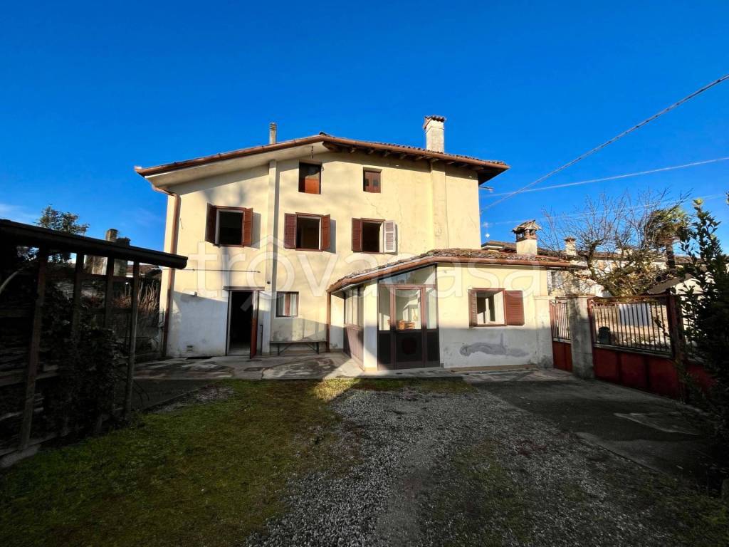 Villa Bifamiliare in vendita ad Aiello del Friuli via Cesare Battisti, 2
