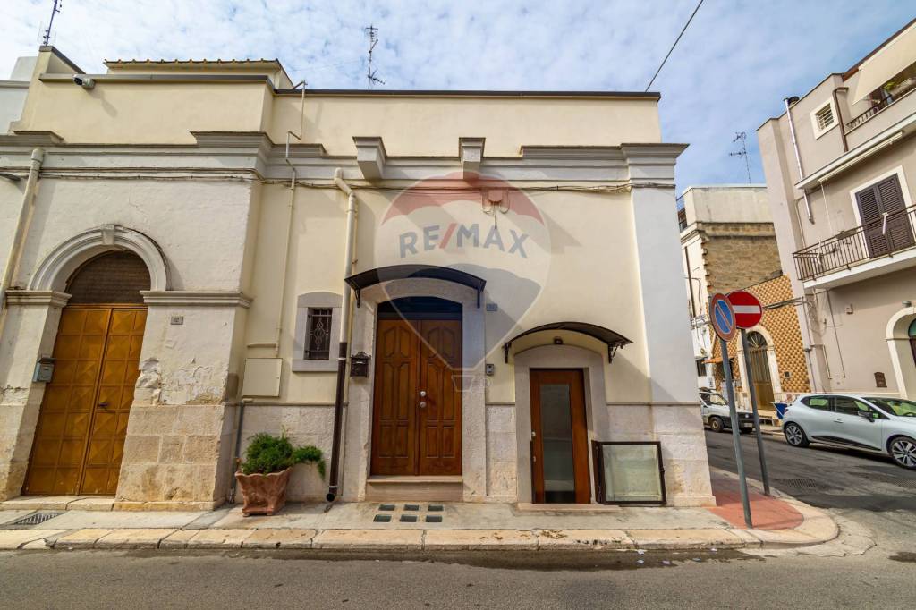 Casa Indipendente in vendita a Bitritto via Edmondo De Amicis, 14 - 16
