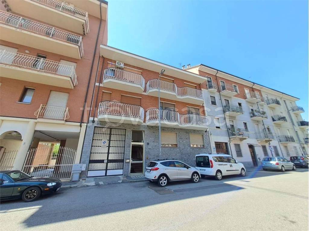 Appartamento in affitto a Moncalieri via Carducci, 15