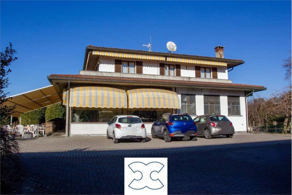 Villa in vendita a Monvalle via Montenero, 36