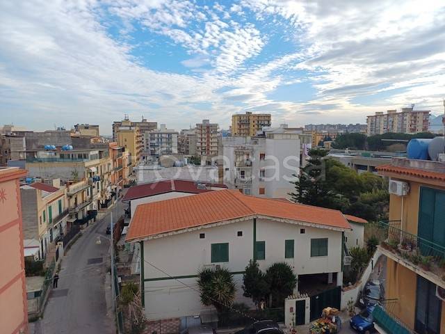Appartamento in vendita a Palermo via Margifaraci, 125