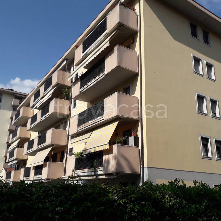 Appartamento in vendita a Brescia via Madre Teresa di Calcutta, 9