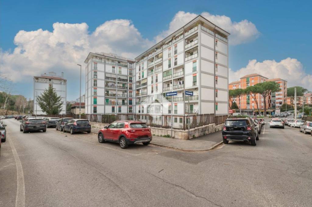 Appartamento in vendita a Roma via Monte Cervialto, 164