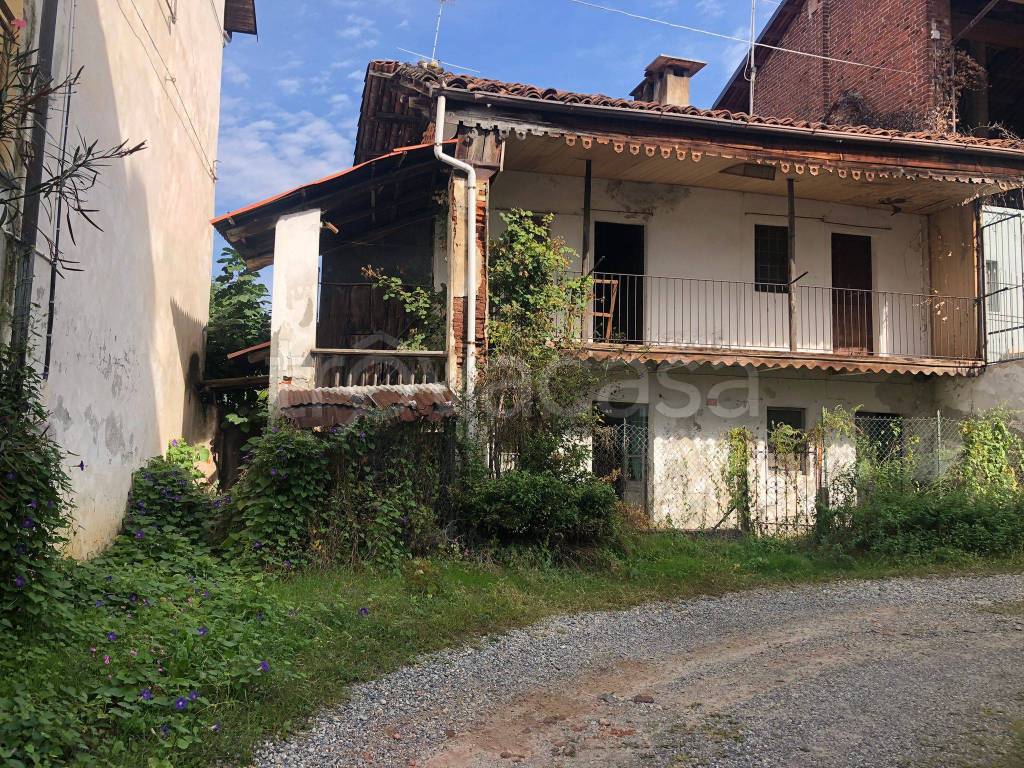 Casale in vendita a Castellamonte vicolo Felizzati