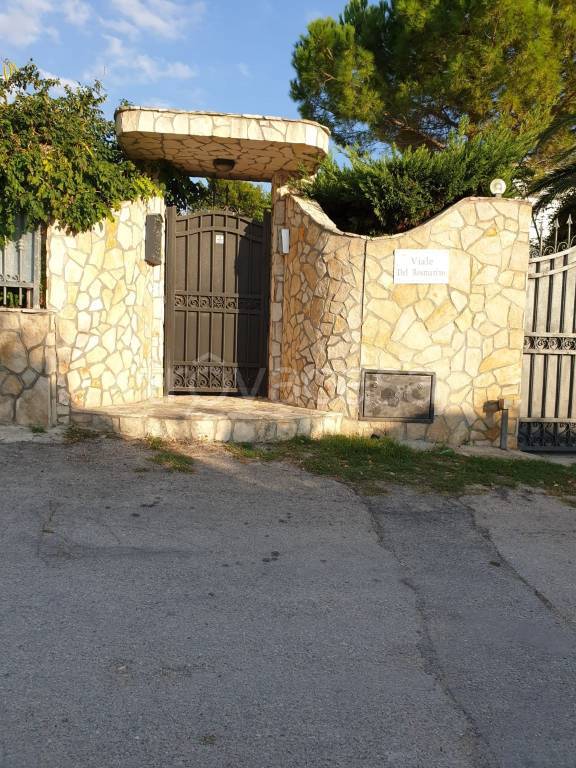 Villa in in vendita da privato a Pulsano viale del Rosmarino, 26
