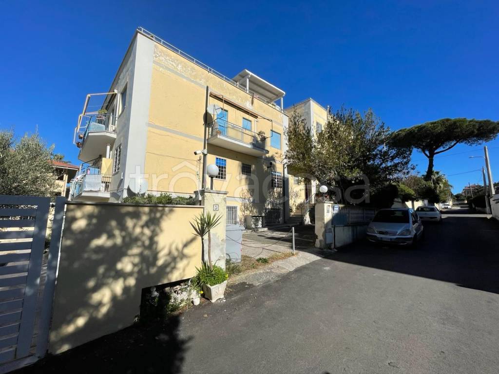 Appartamento in vendita ad Anzio via Luigi Sebastiani, 5